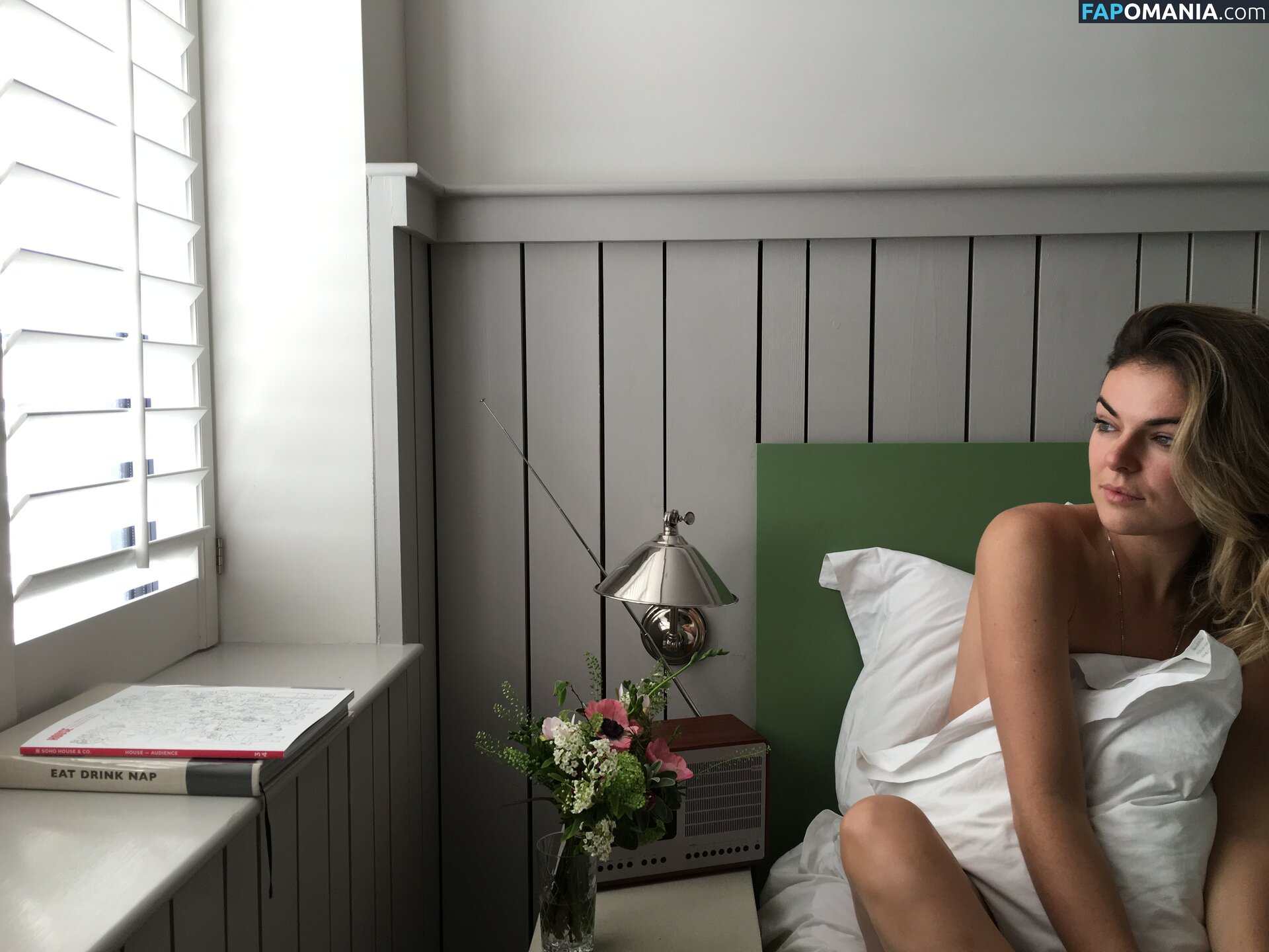 Serinda Swan Nackt Geleaktes Foto #151