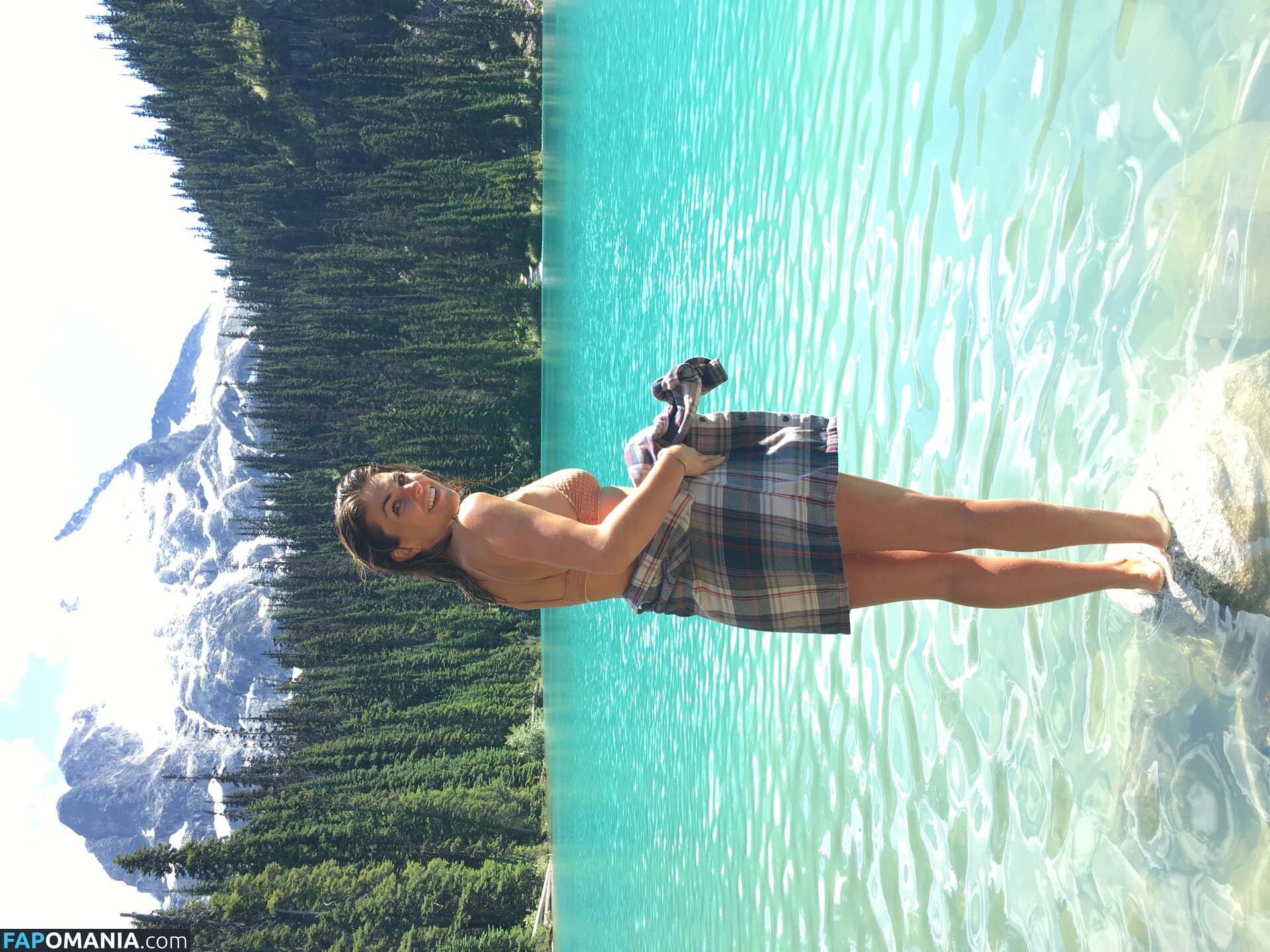 Serinda Swan Nackt Geleaktes Foto #155