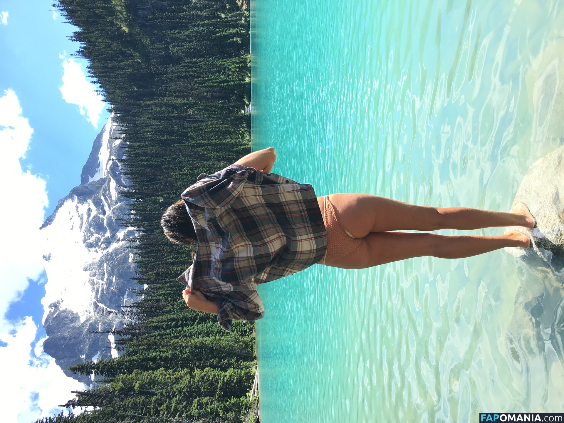 Serinda Swan Nackt Geleaktes Foto #158