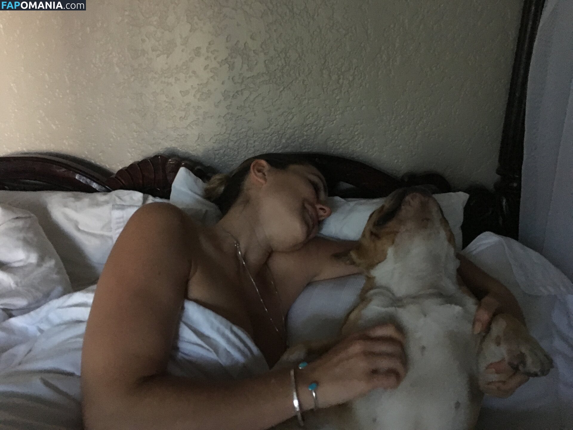 Serinda Swan Nackt Geleaktes Foto #171