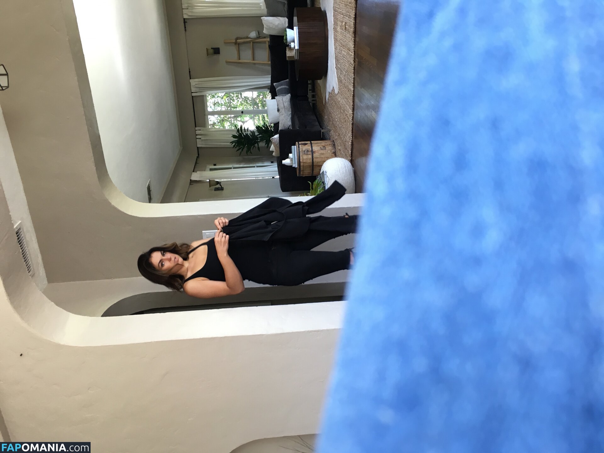 Serinda Swan Nackt Geleaktes Foto #197