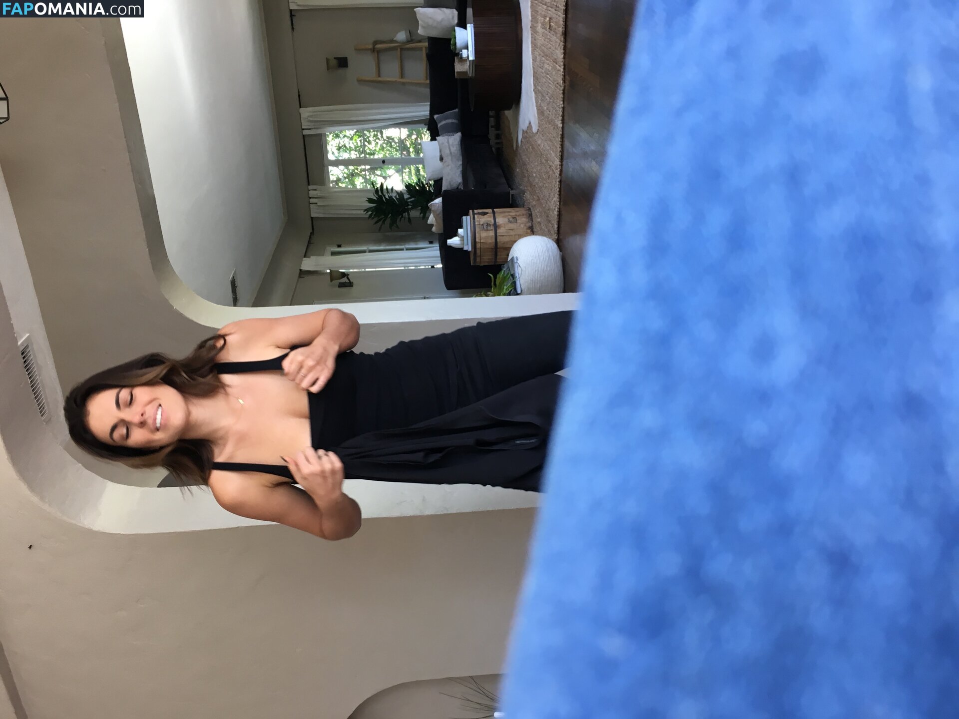 Serinda Swan Nackt Geleaktes Foto #203