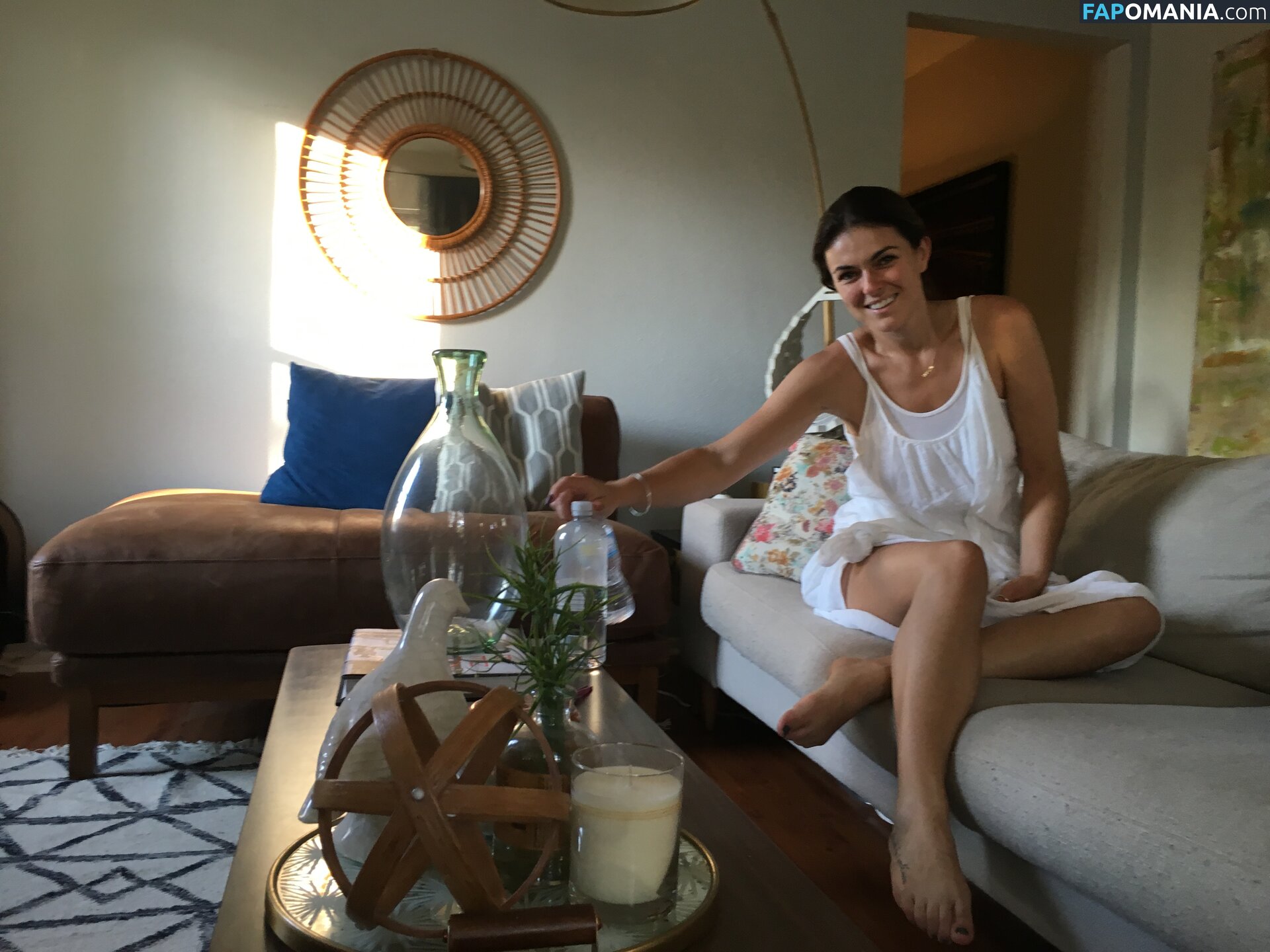 Serinda Swan Nackt Geleaktes Foto #233