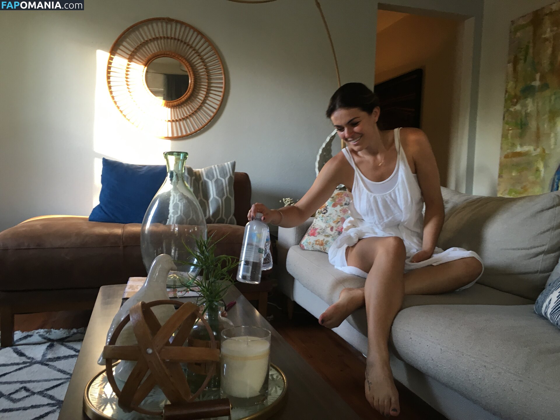 Serinda Swan Nackt Geleaktes Foto #234