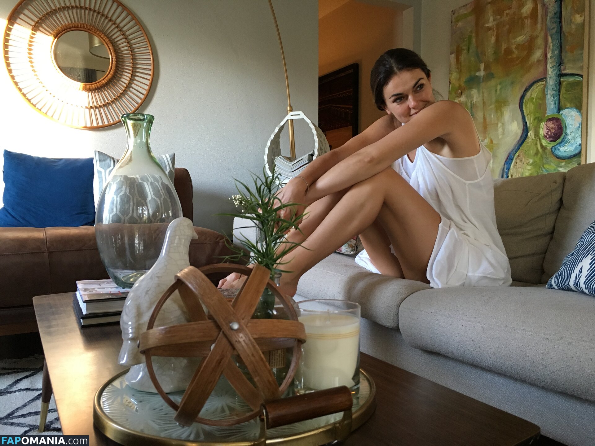 Serinda Swan Nackt Geleaktes Foto #249