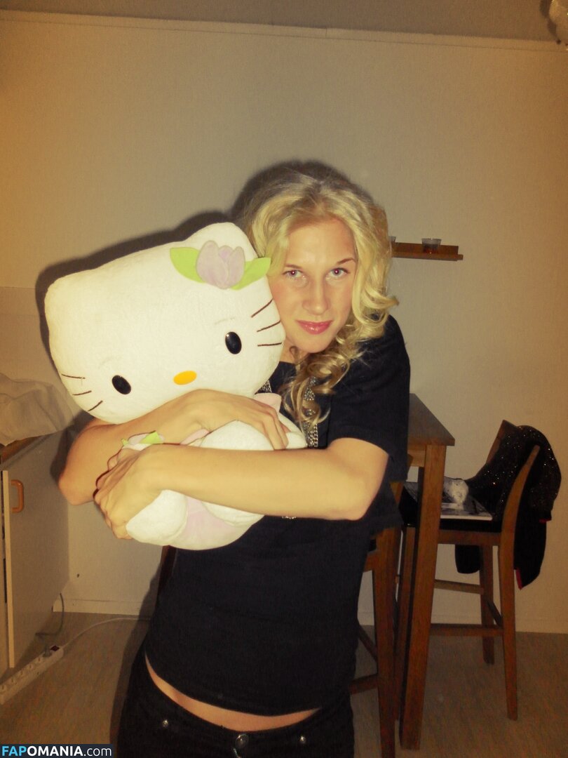 Sofia Jakobsson Nackt Geleaktes Foto #242