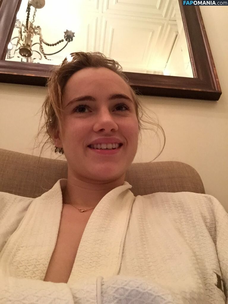Suki Waterhouse Nackt Geleaktes Foto #12