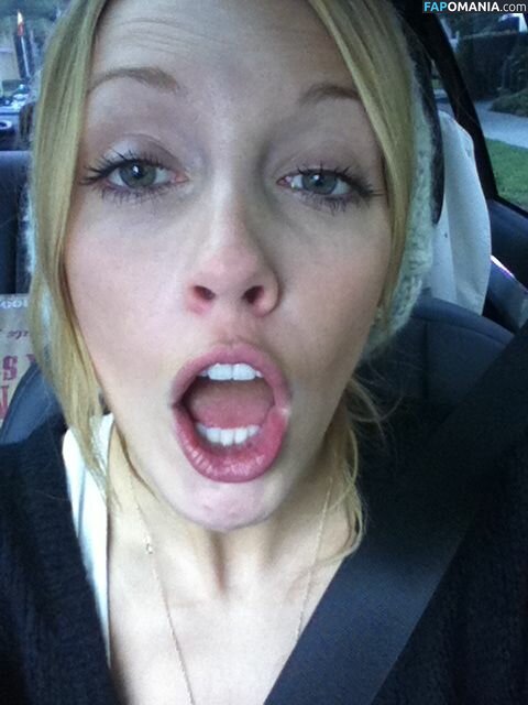 Suki Waterhouse Nackt Geleaktes Foto #26