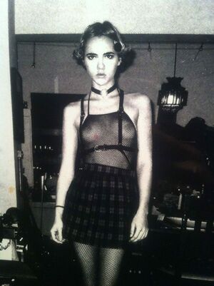 Suki Waterhouse