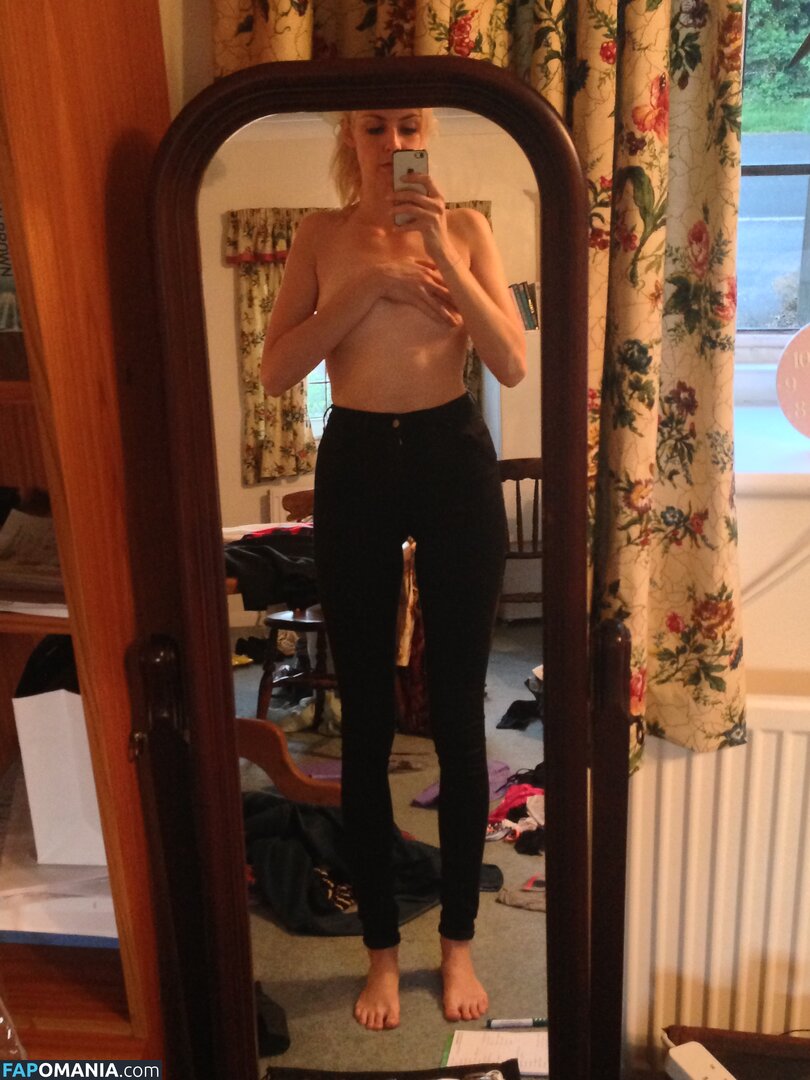 Tamsin Egerton Nackt Geleaktes Foto #1