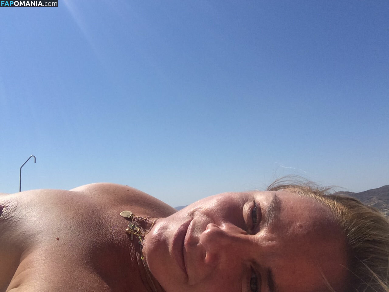 Tamzin Outhwaite Nackt Geleaktes Foto #5