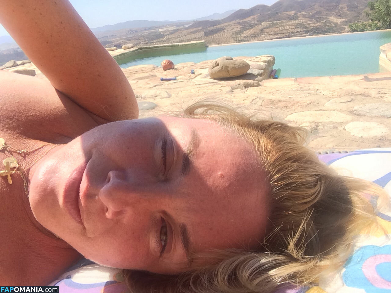 Tamzin Outhwaite Nackt Geleaktes Foto #6