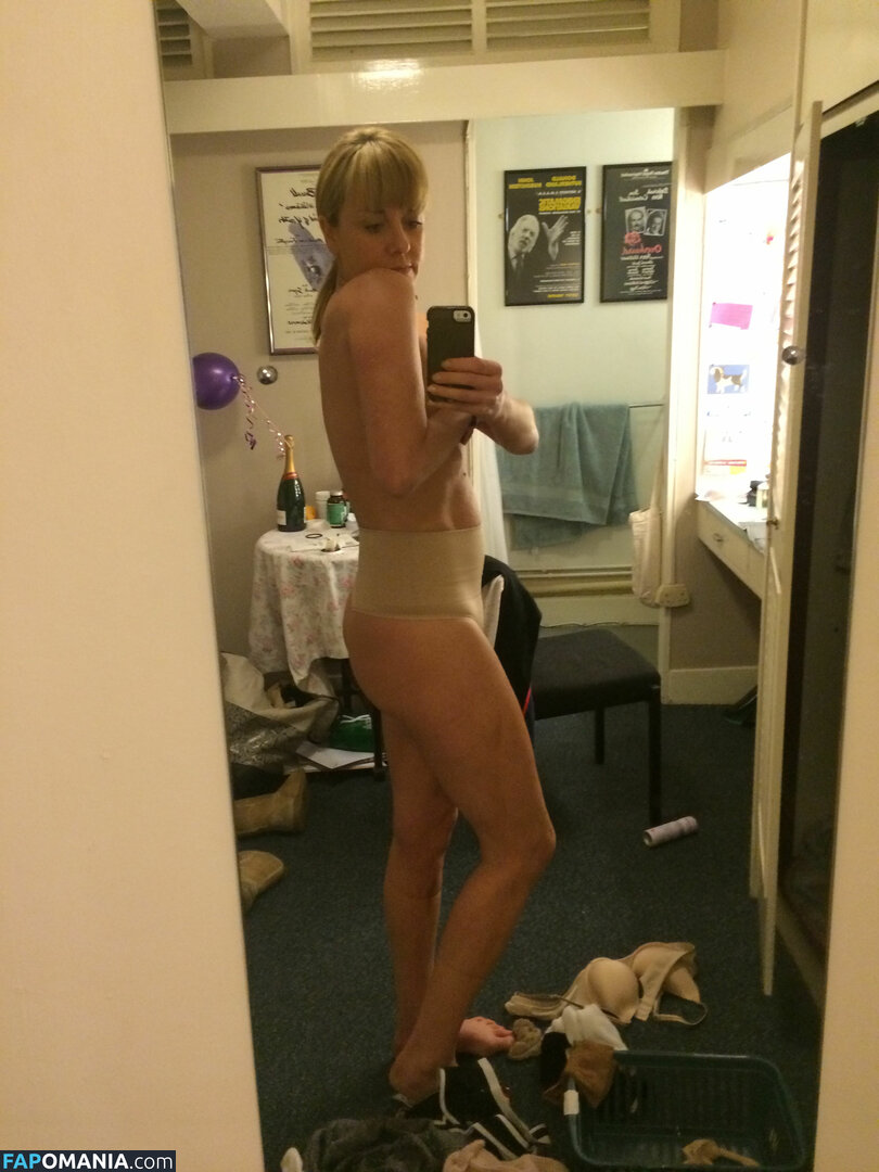 Tamzin Outhwaite Nackt Geleaktes Foto #9