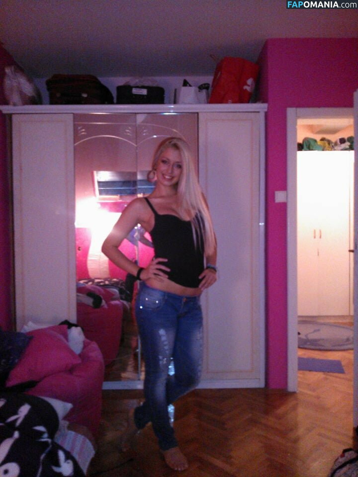 Tea Tairovic Nackt Geleaktes Foto #1