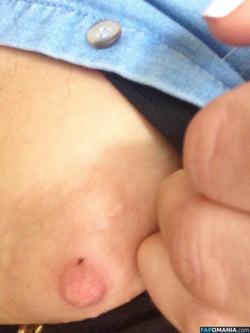 Twinnie Lee Moore Nackt Geleaktes Foto #5