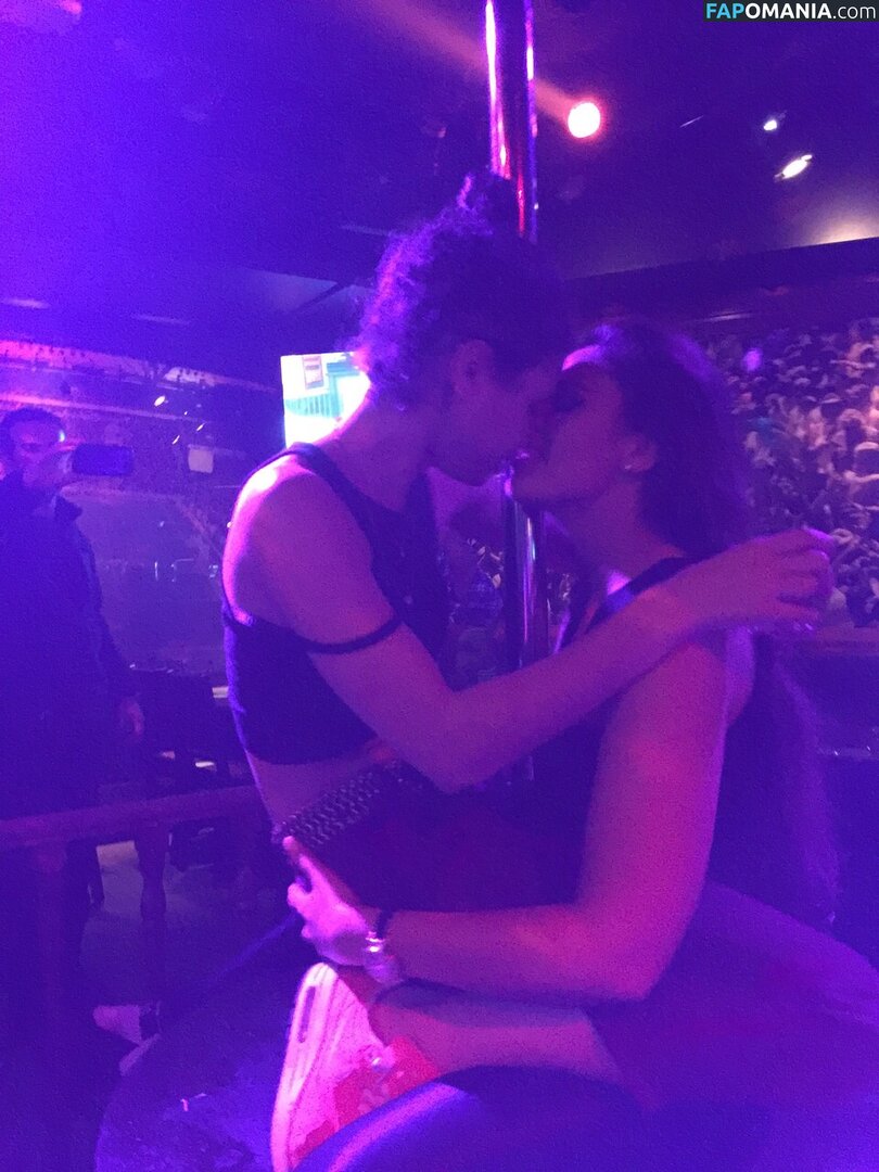 Vick Hope Nackt Geleaktes Foto #246