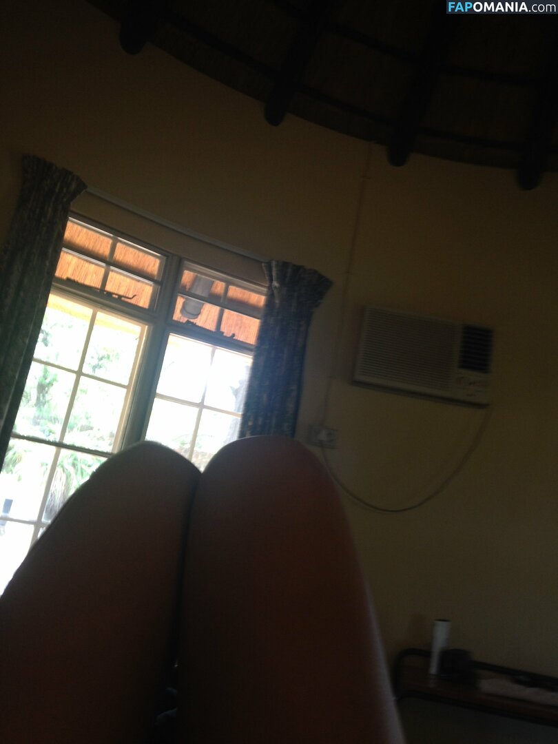 Vick Hope Nackt Geleaktes Foto #261