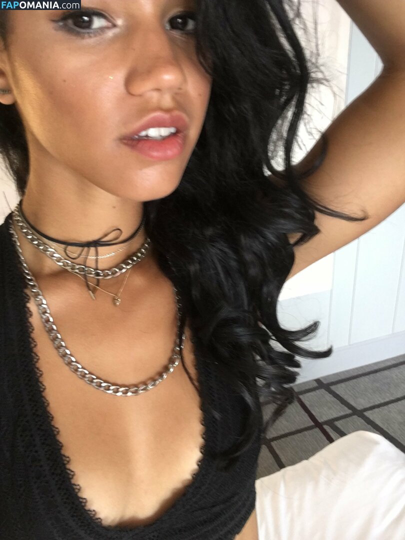 Vick Hope Nackt Geleaktes Foto #317