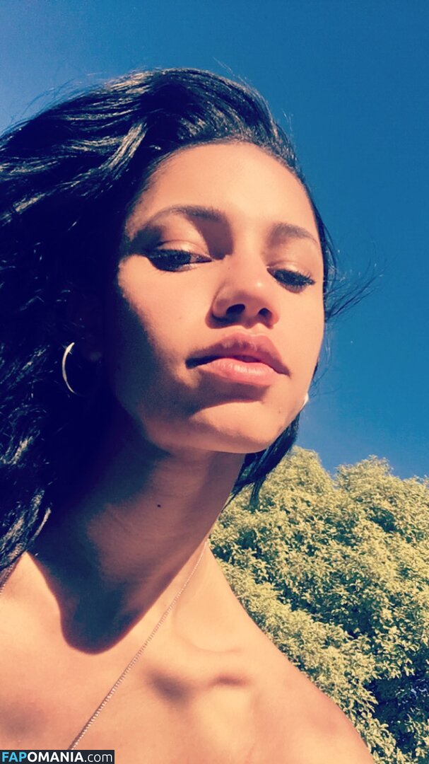 Vick Hope Nackt Geleaktes Foto #366
