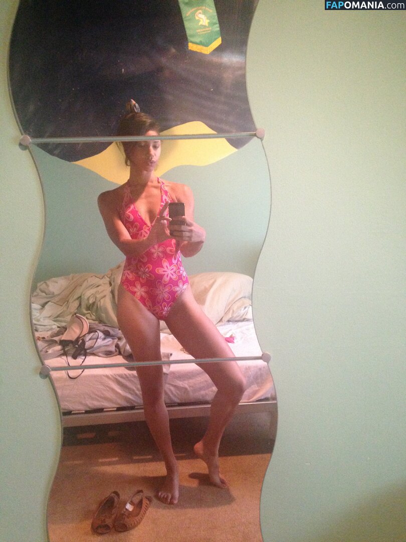 Vick Hope Nackt Geleaktes Foto #372