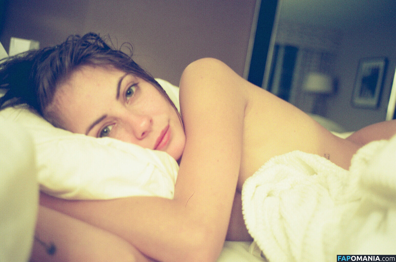 Willa Holland Nackt Geleaktes Foto #27