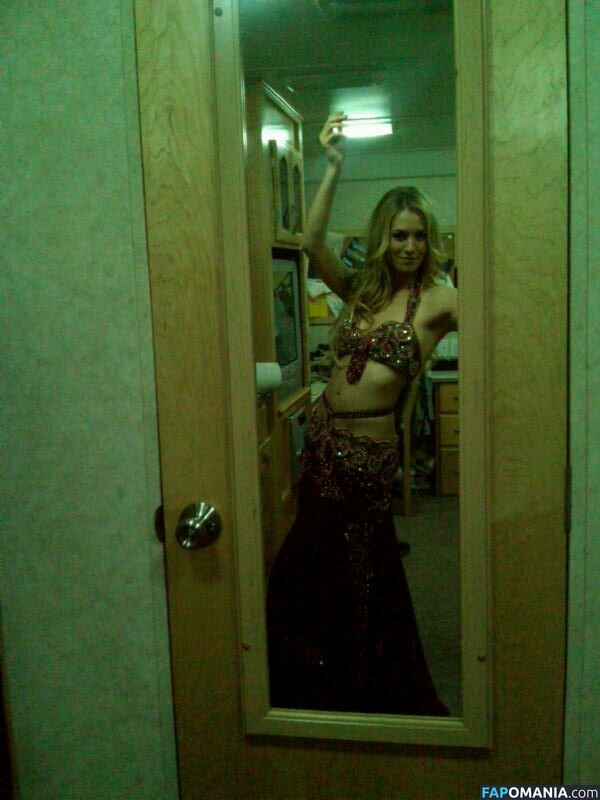 Yvonne Strahovski Nackt Geleaktes Foto #32