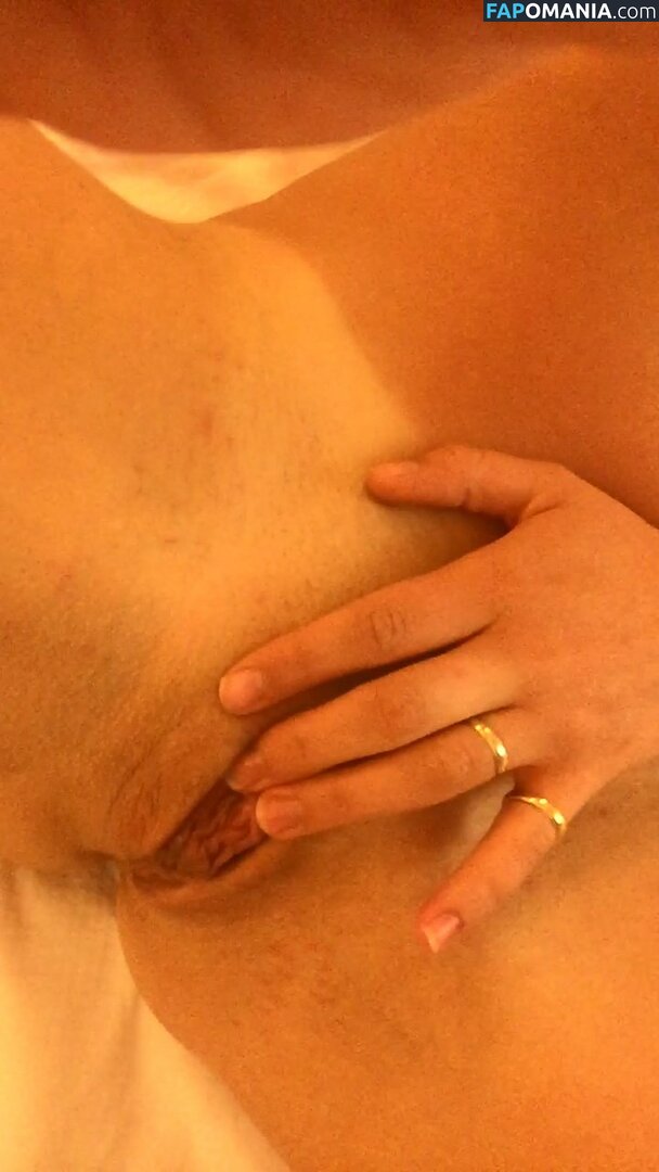 Zizi Strallen Nackt Geleaktes Foto #65