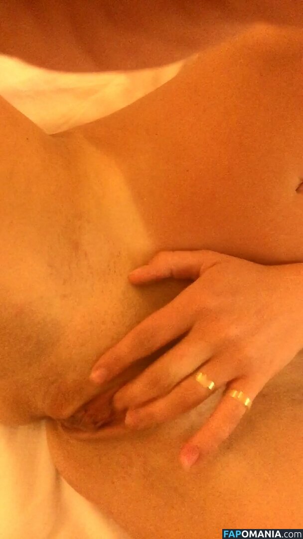 Zizi Strallen Nackt Geleaktes Foto #66