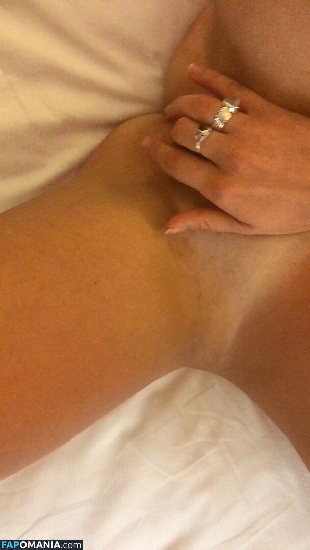 Zizi Strallen Nackt Geleaktes Foto #72