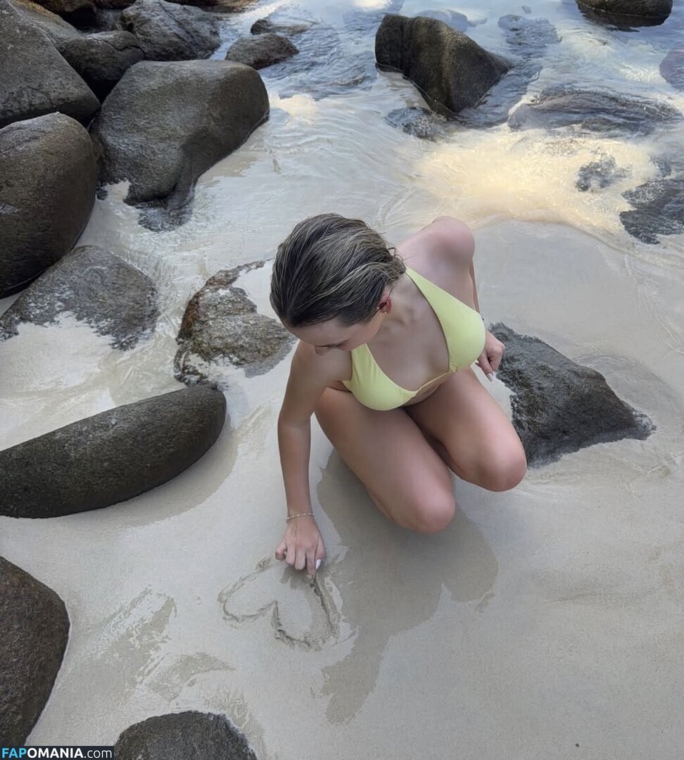 Abbie May / AbbieMay13 / https: Nackt OnlyFans  Geleaktes Foto #1