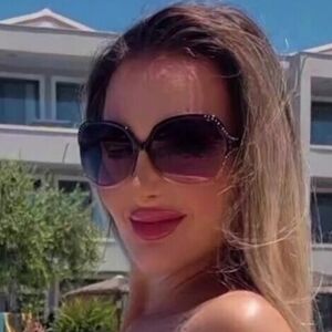 adelina_3088