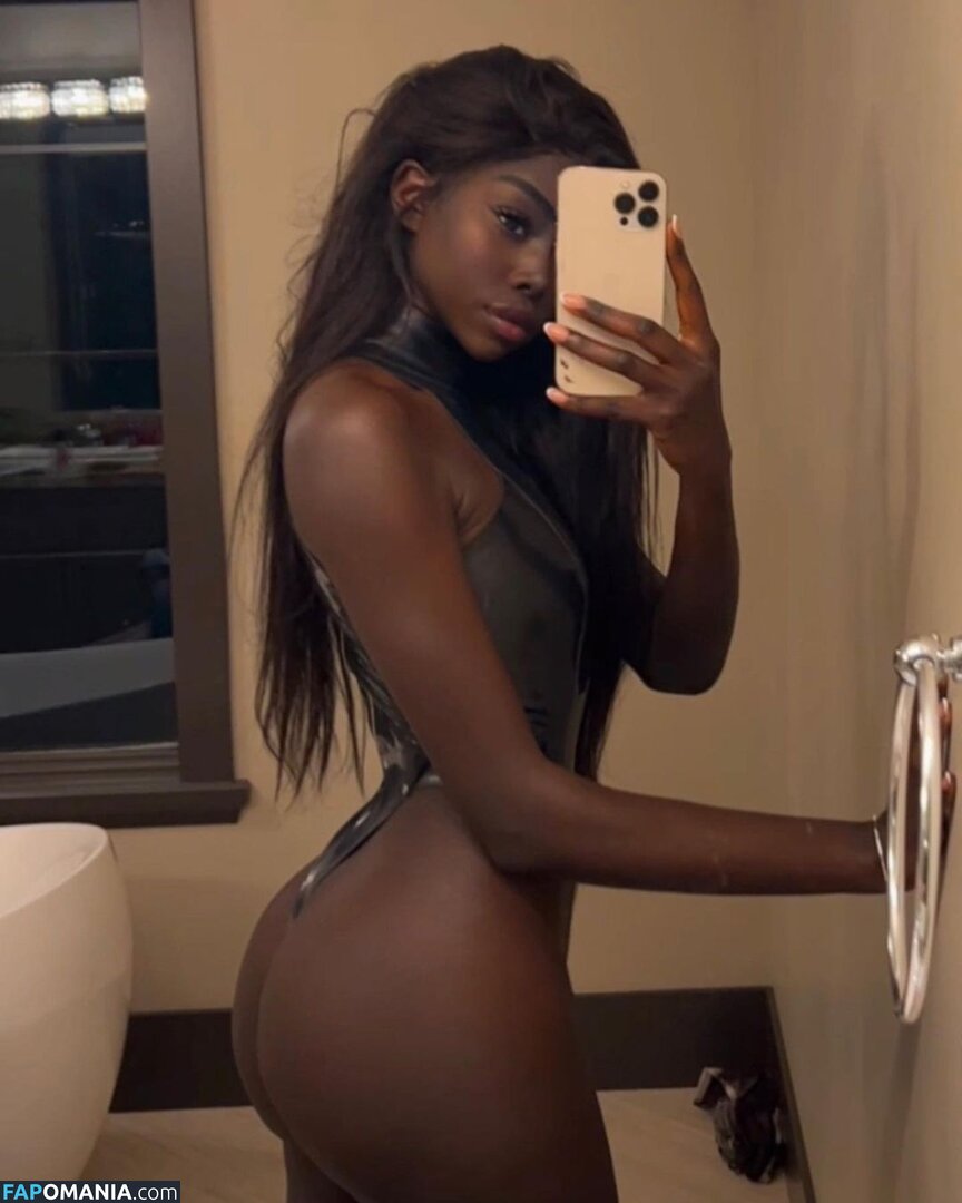 African Booty Meat / curvyandnatural Nackt OnlyFans  Geleaktes Foto #2