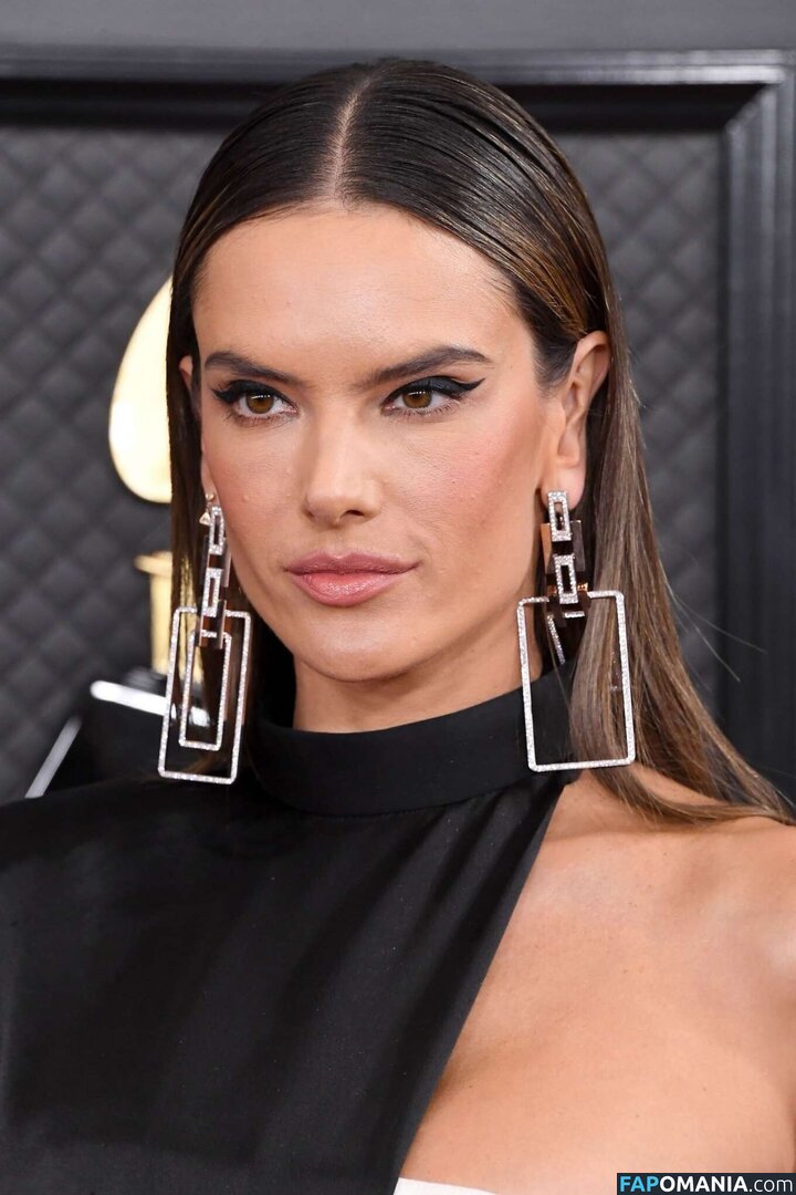 Alessandra / Alessandra Ambrosio / aleambrosio / alelovesanja / alessandraambrosio / https: Nackt OnlyFans  Geleaktes Foto #1592