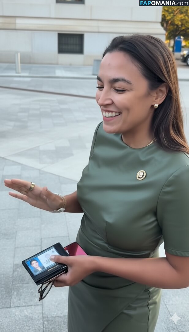 AOC / Alexandria Ocasio-Cortez Nackt OnlyFans  Geleaktes Foto #173