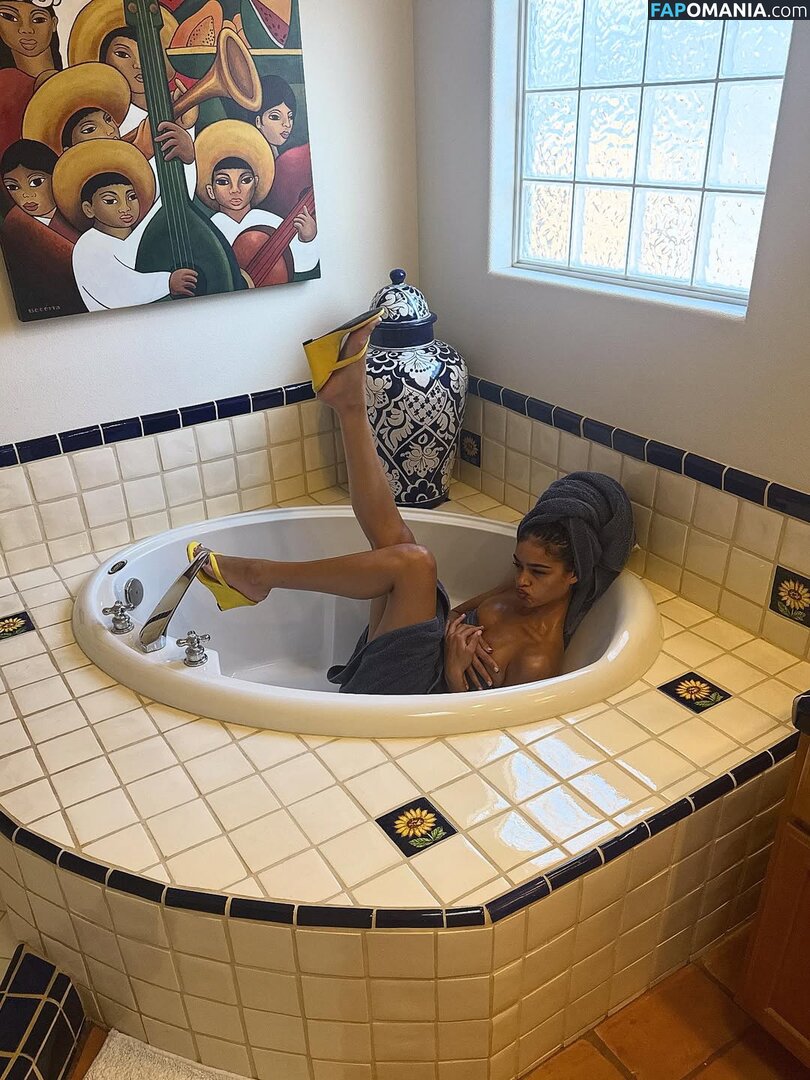 Alexis Carrington / Lexcarringtonn / carringtondurham / sexilexisexi Nackt OnlyFans  Geleaktes Foto #26