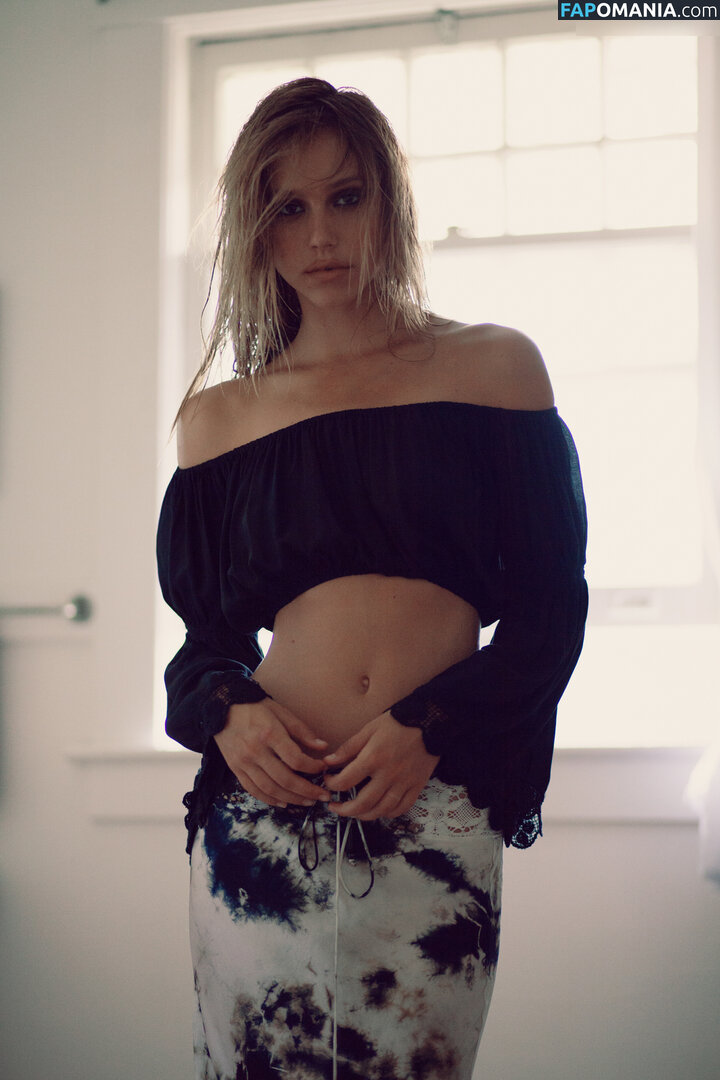 Alexis Ren / alexisren / alexisreng / alexxissren Nackt OnlyFans  Geleaktes Foto #929