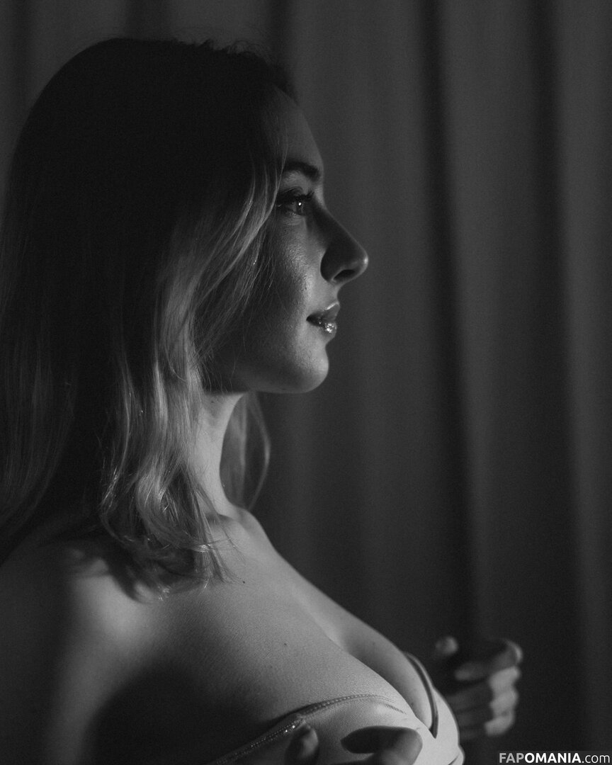 Alissa Strekozova / alissaofficial_ Nackt OnlyFans  Geleaktes Foto #5