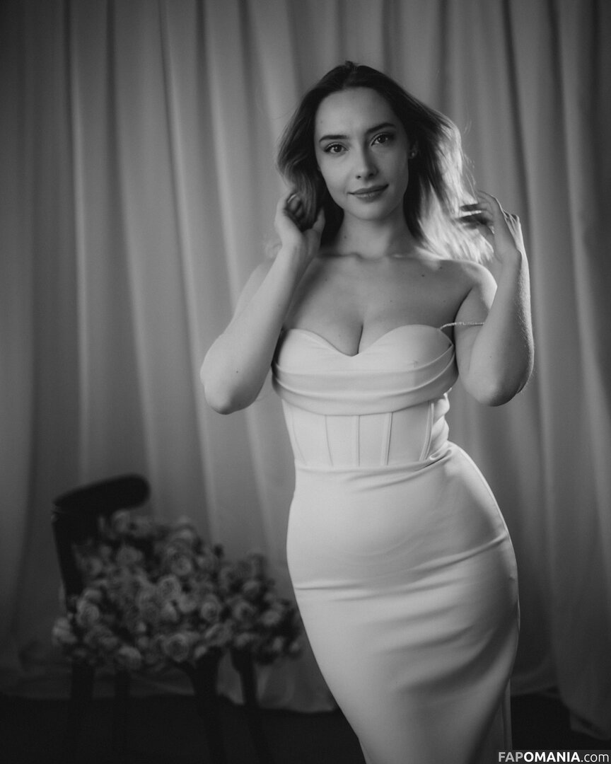 Alissa Strekozova / alissaofficial_ Nackt OnlyFans  Geleaktes Foto #6