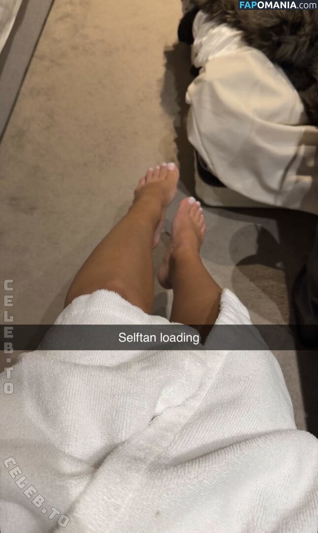 Almira Azemi / almira.azz / almirra.az Nackt OnlyFans  Geleaktes Foto #2