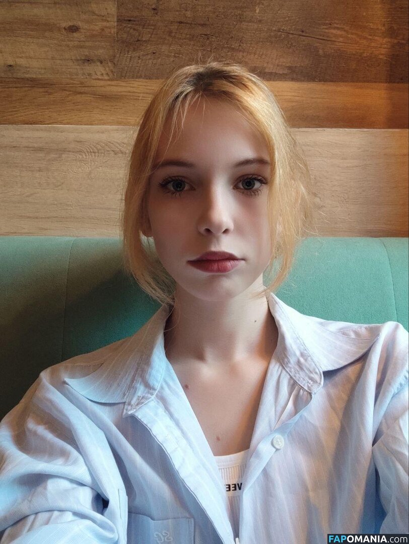 Altheadoyel / Fafa_fluff / KerryMezo / KinaBattig Nackt OnlyFans  Geleaktes Foto #2