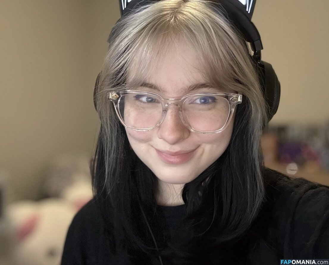 Alysa Liu / AlysaLiu / alysaxliu / https: Nackt OnlyFans  Geleaktes Foto #5