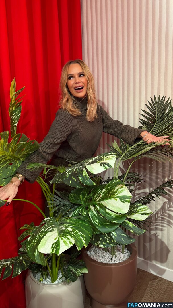 Amanda Holden / noholdenback Nackt OnlyFans  Geleaktes Foto #1899