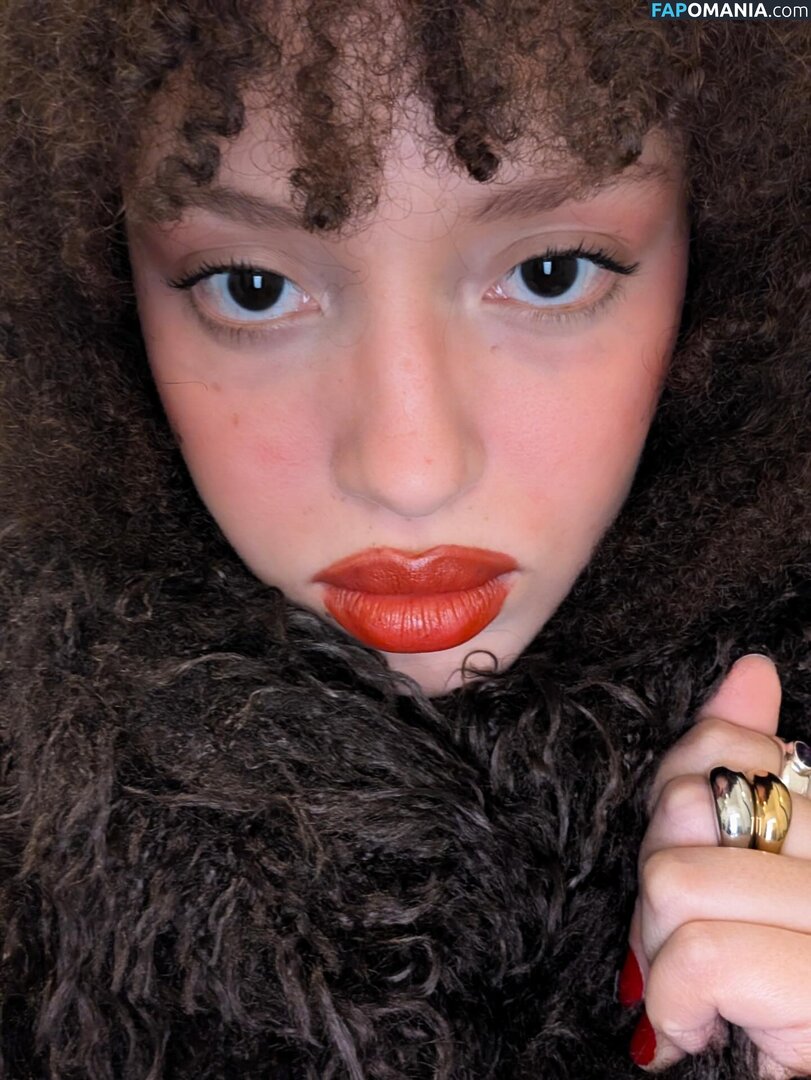 AmyMoretsele Nackt OnlyFans  Geleaktes Foto #1