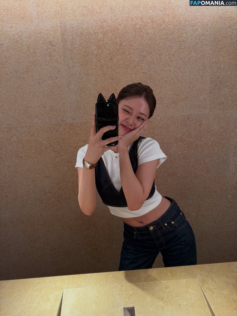 An IVE / An Yujin 안유진 | / _yujin_an Nackt OnlyFans  Geleaktes Foto #6