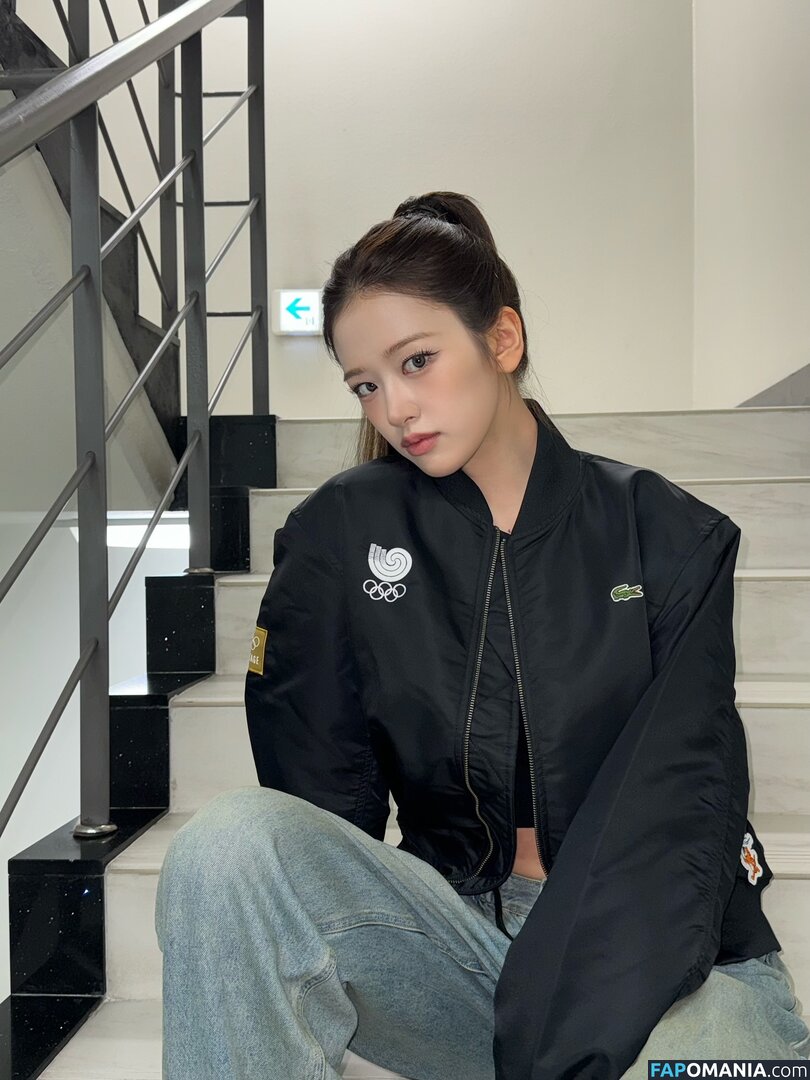 An IVE / An Yujin 안유진 | / _yujin_an Nackt OnlyFans  Geleaktes Foto #10