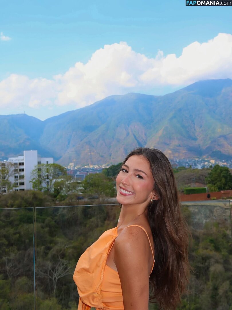 Ana Pacella / Anabarbara1108 / anachuii Nackt OnlyFans  Geleaktes Foto #4