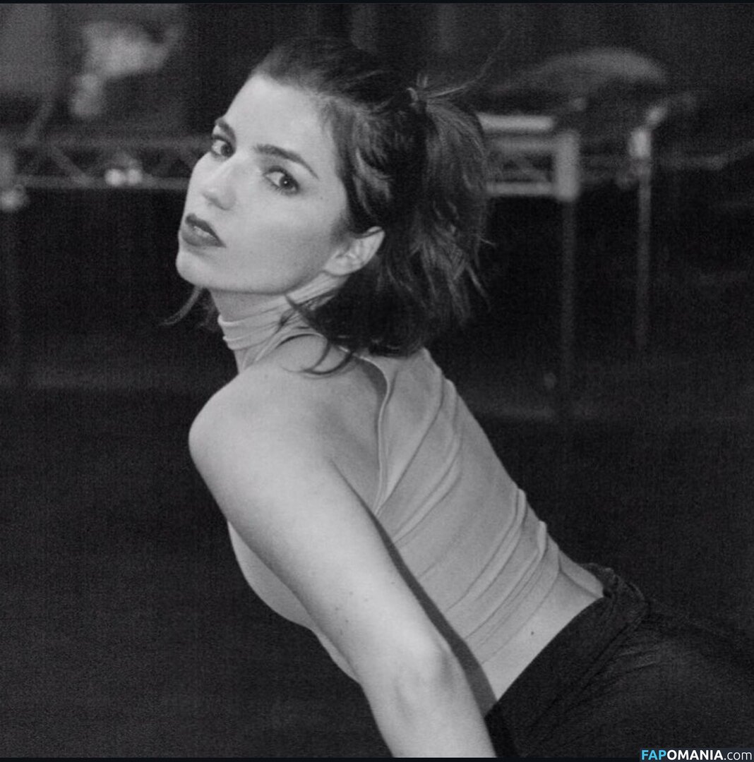 Angela Trimbur / angelatrimbur / angelatrimburdance Nackt OnlyFans  Geleaktes Foto #16