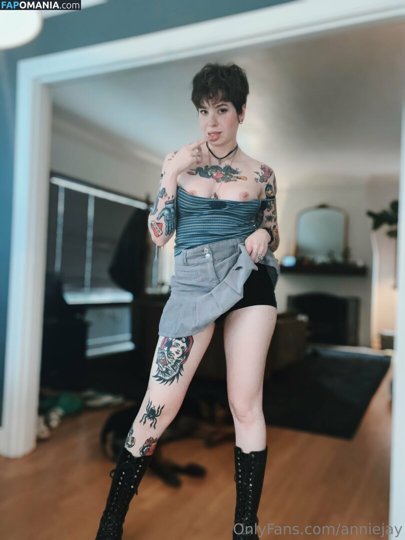 Anisa Jomha / AnisaJomha / AnisaTheGreasy / Annie Jay / anniejay Nackt OnlyFans  Geleaktes Foto #214