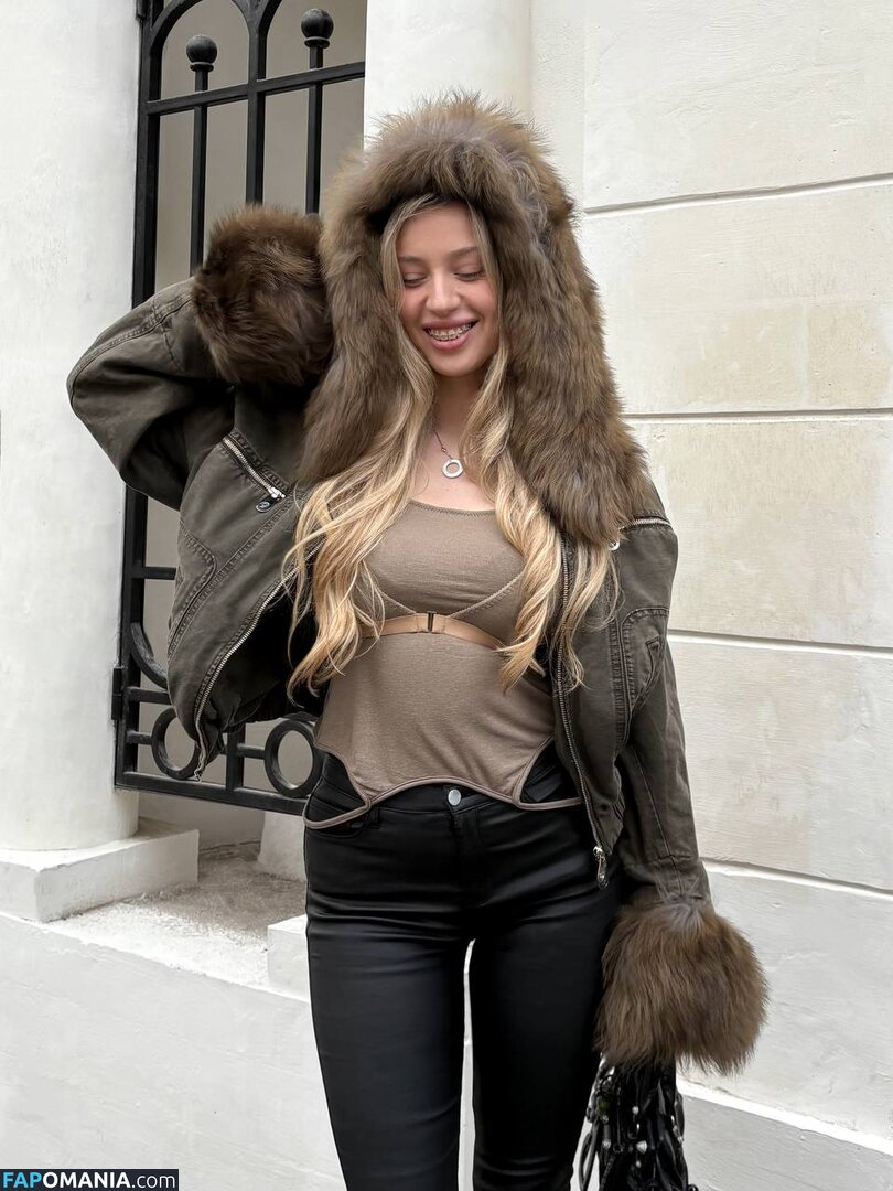 Anisimova Anastasia / anapm / anisimovaaanastasia Nackt OnlyFans  Geleaktes Foto #16
