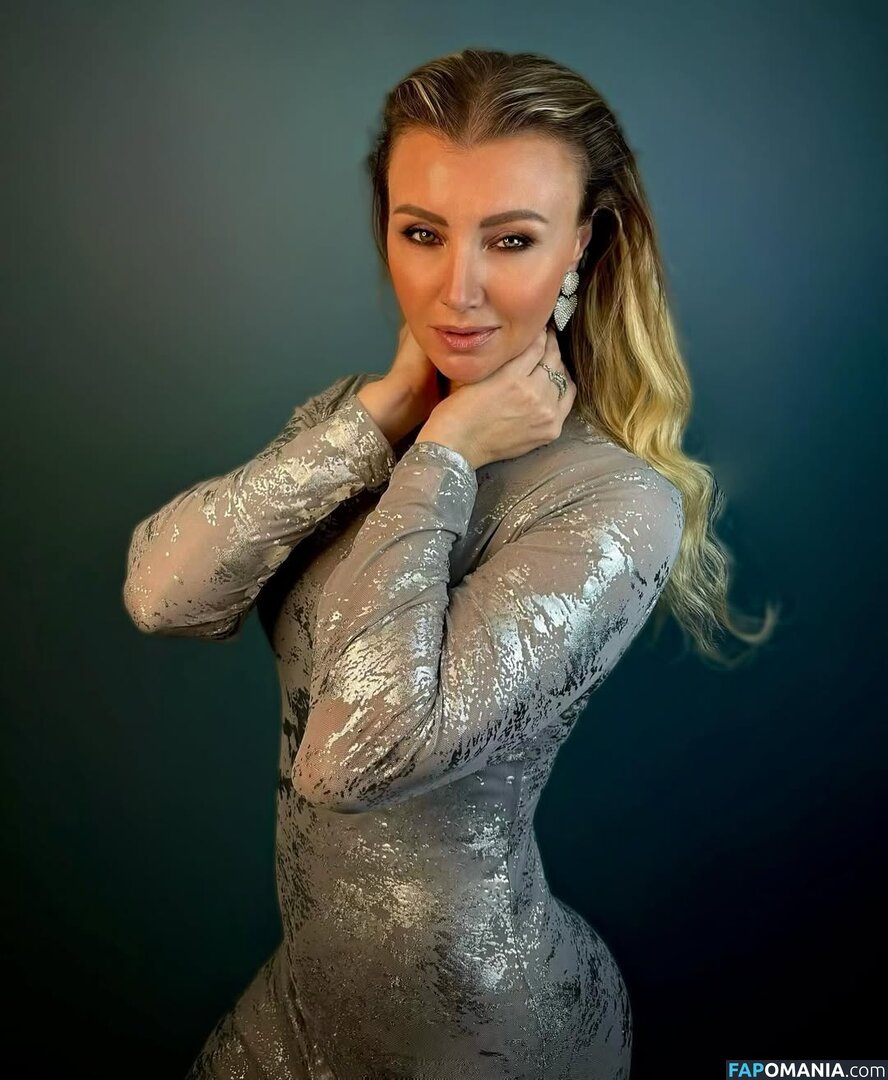 Anna Policarpova / aniuta_777 Nackt OnlyFans  Geleaktes Foto #4